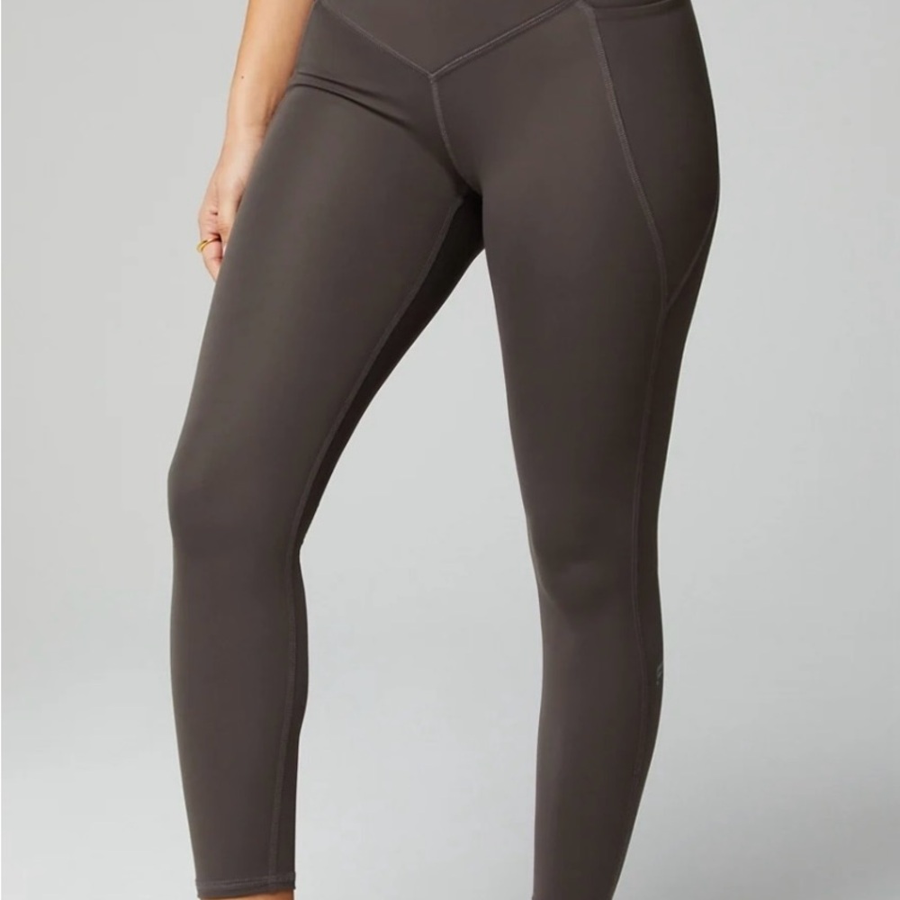 Brown High-Waisted Leggings